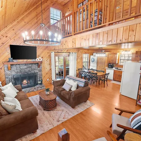 Firefly Lodge - Cozy 4 Bedroom Cabin Minutes To Helen Sautee Nacoochee Exterior photo
