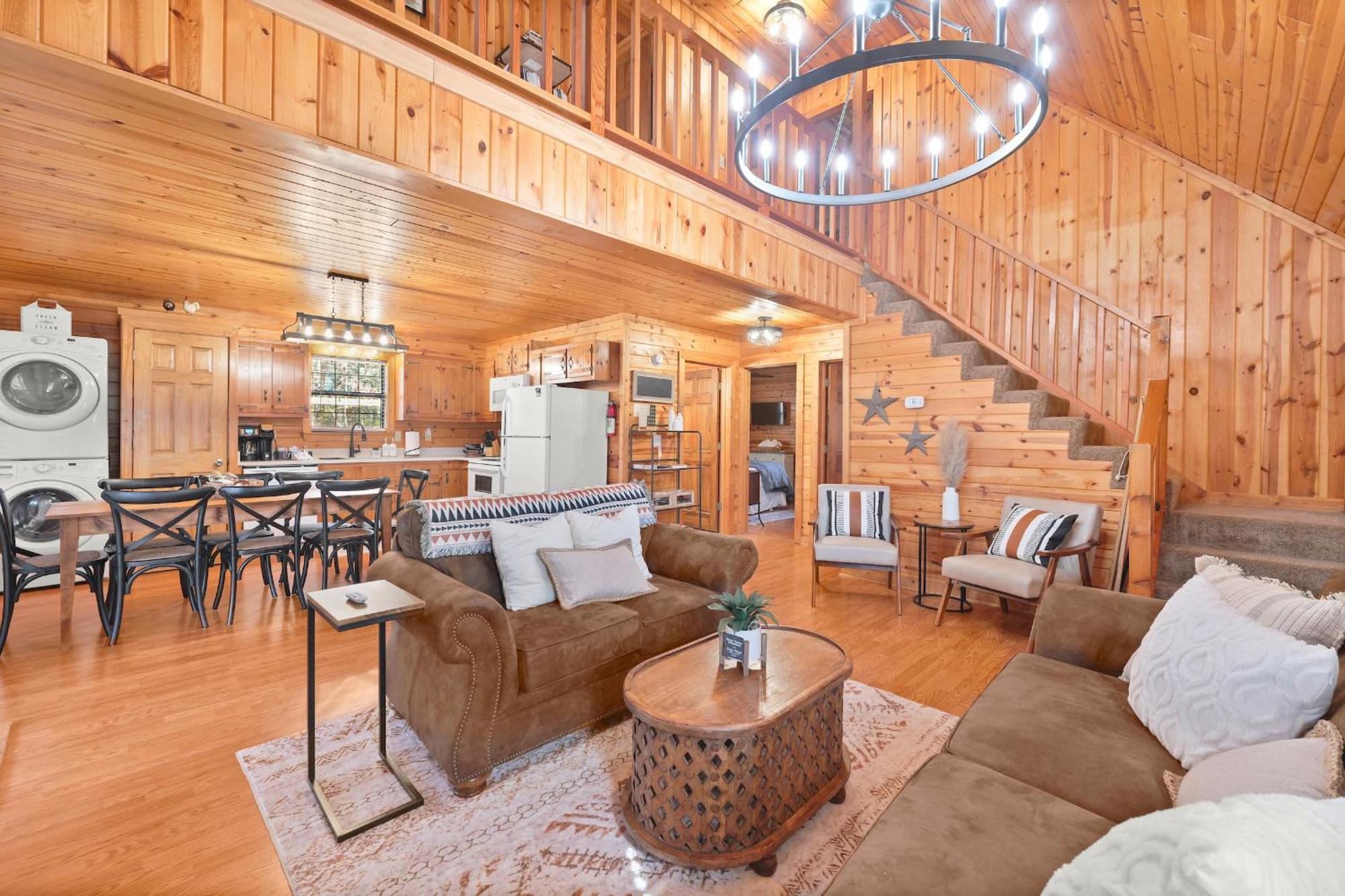 Firefly - Cozy 4 Bedroom Minutes To Helen *